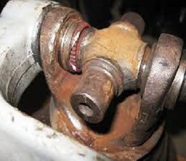 Bad driveshaft u-joint