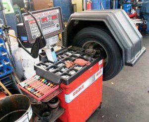 Tire and Wheel Balancer